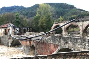 Due morti e decine di sfollati. Esondazioni e tempeste mettono in ginocchio il Nord
