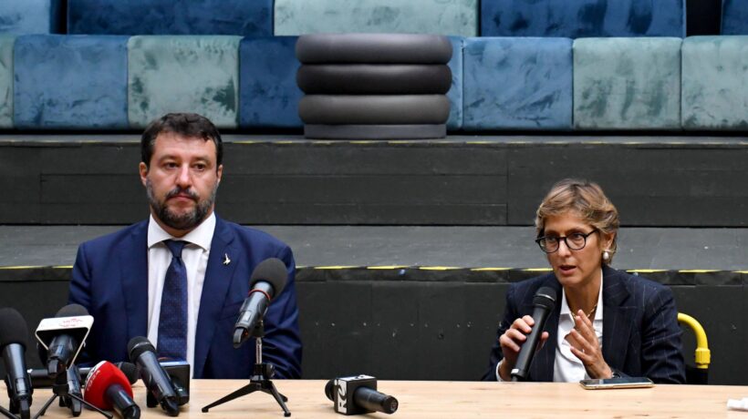 A Salvini per vincere serve l’archiviazione. Il processo fa a pezzi la democrazia