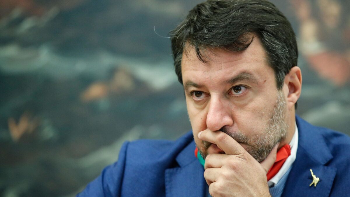 Salvini: «Siamo nel caos. Serve un Cts alternativo a quello ufficiale»