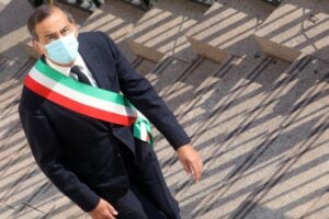Caro Sala, le sue distrazioni le paghiamo noi