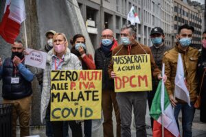 «Faremo presto i ristori». Ma per ora la sola certezza sono i mancati incassi