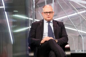 Dietro le balle di Gualtieri, il Recovery fund è nella palude e non ci salverà