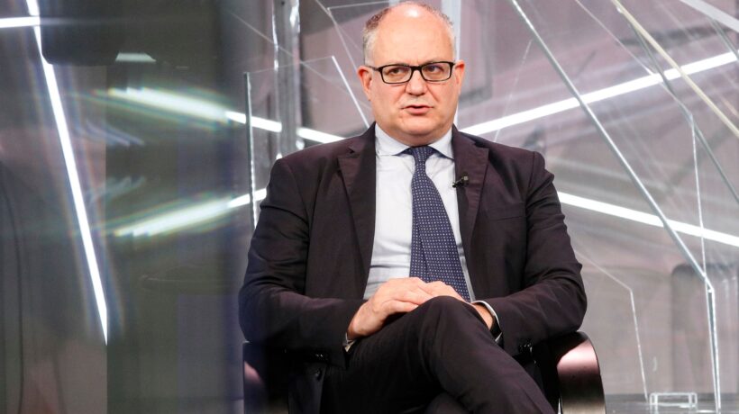 Dietro le balle di Gualtieri, il Recovery fund è nella palude e non ci salverà