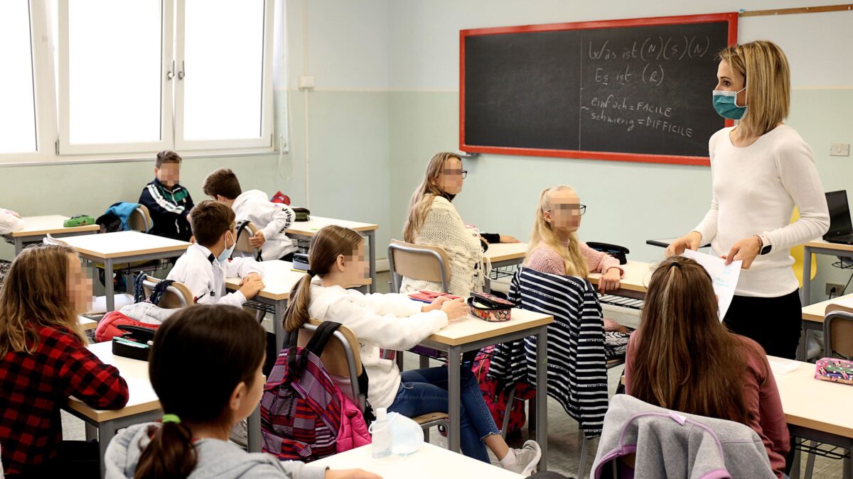 Malattia ai docenti in quarantena. Stop alla didattica anche a distanza