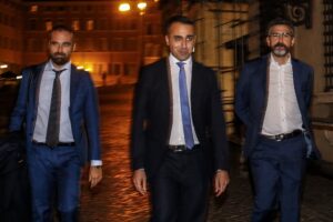 Il governo ai ferri corti sul nuovo addetto spaziale di Washington