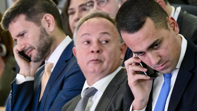 Di Maio non risponde a un’interrogazione sugli aiuti alle aziende italiane