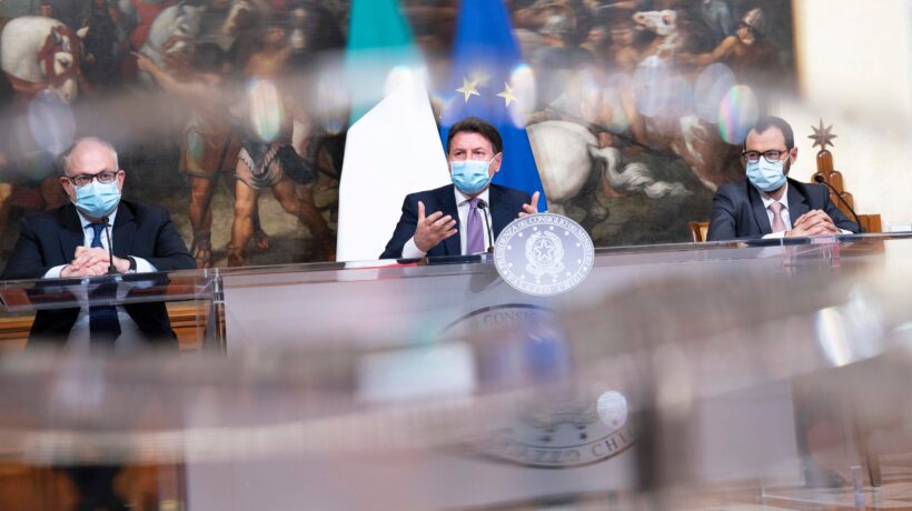 Sindaci leghisti assieme ai lavoratori. Pronti i ricorsi al Tar contro il dpcm