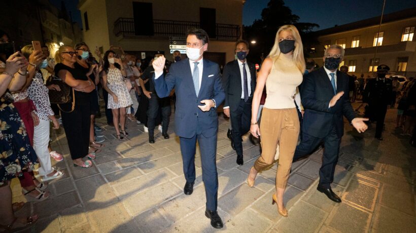«Topi nei camerini e insetti sul cibo. I lavori da incubo all’hotel Plaza»