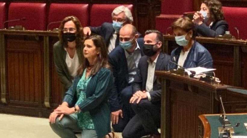 La sinistra non s’inginocchia mai per le vittime dell’odio islamico