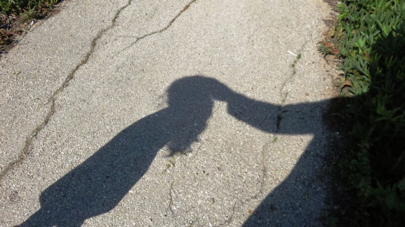 Quel manifesto pro pedofilia della sinistra chic