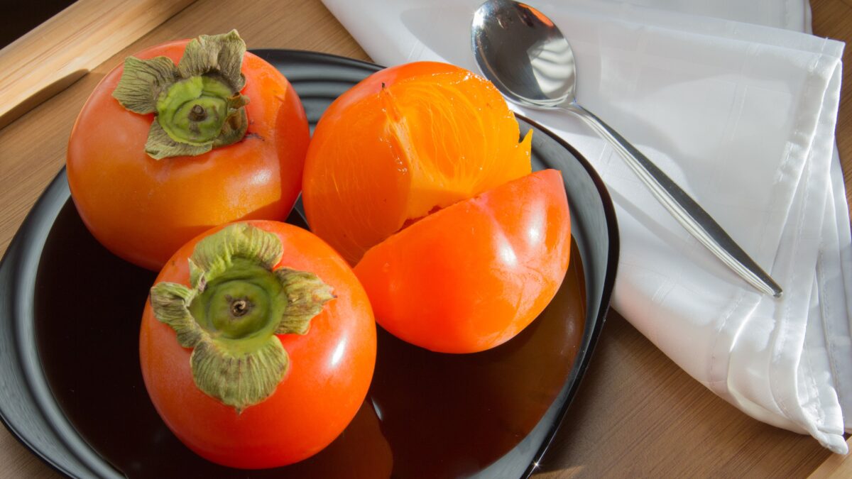 Coccola di stagione. Basta un caco al giorno per restare in forma