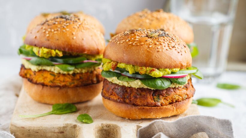 A noi vegetariani la moda vegana dell’hamburger risulta indigeribile