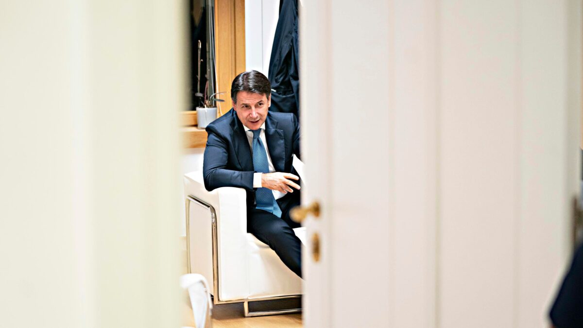 Conte mette l’acciaieria sotto i banchi di Arcuri