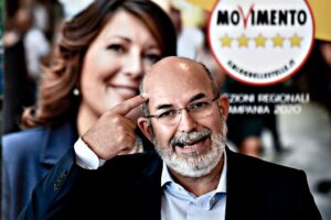 Con gli Stati generali Crimi allunga l’agonia pentastellata di un altro mese