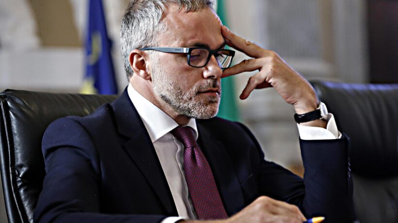 Domani riparte la pioggia di cartelle. Colpo di grazia per gli imprenditori