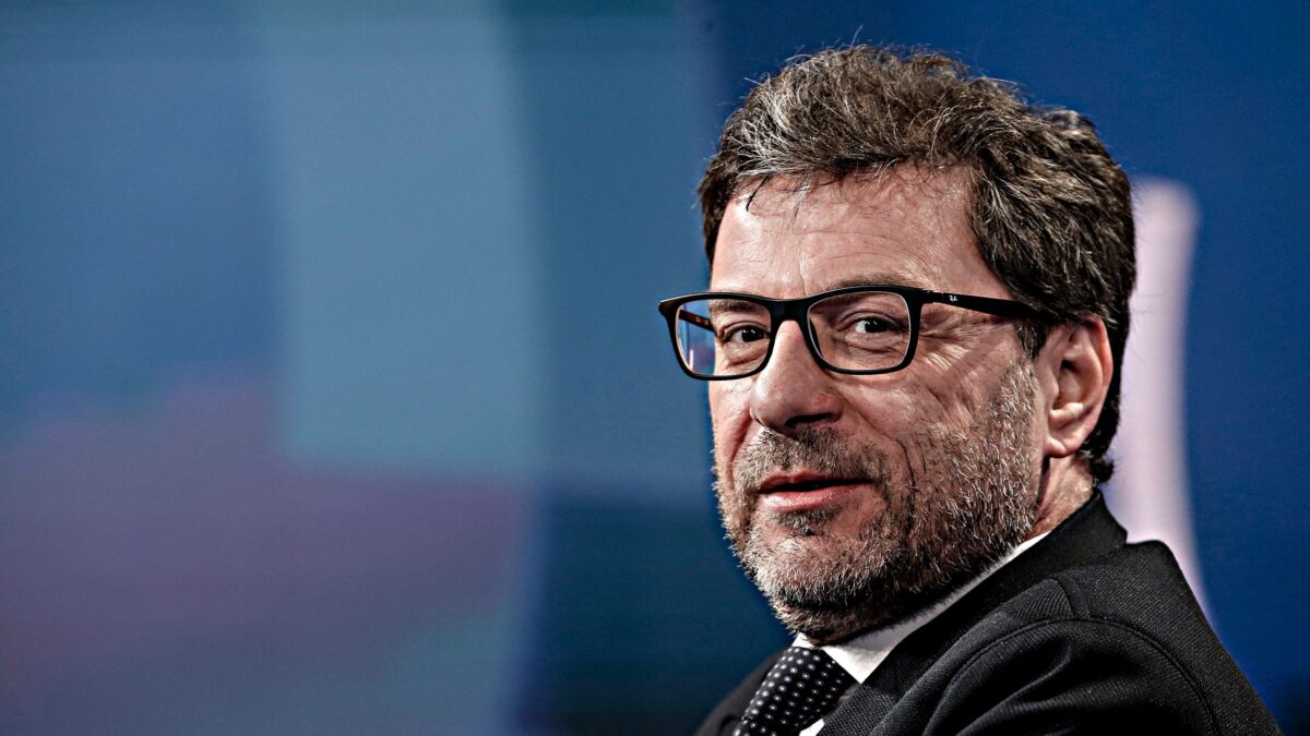 Giorgetti: «In Europa non ha senso dire sempre no»
