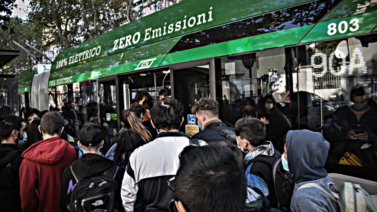 Caos trasporti: ci sono i privati però il governo ha dormito