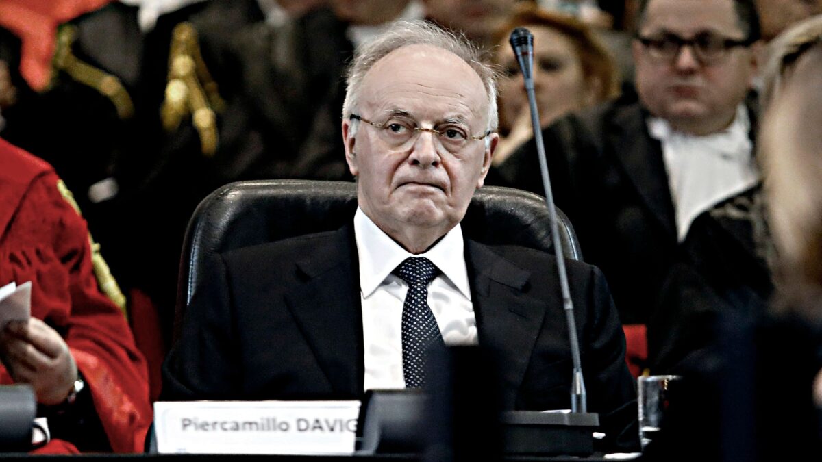 Anche Mattarella alla fine ha mollato Davigo