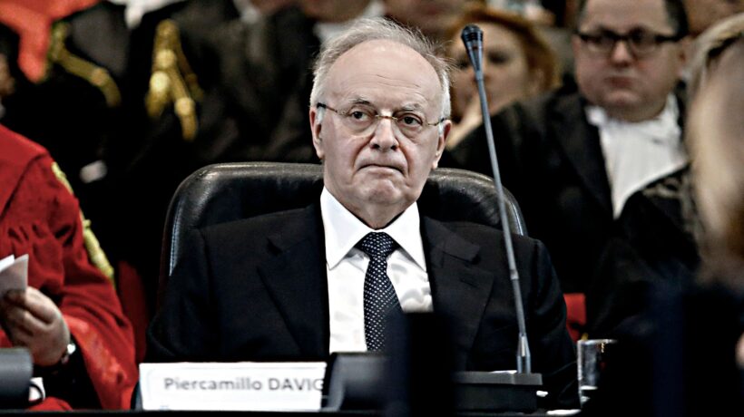 Anche Mattarella alla fine ha mollato Davigo