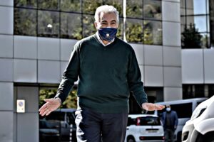 Dopo sette mesi di flop e figuracce Arcuri ci spiega cosa dovrebbe fare
