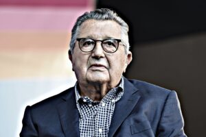 Se si tratta di bastonare i figliDe Benedetti è quello di… «Ieri»