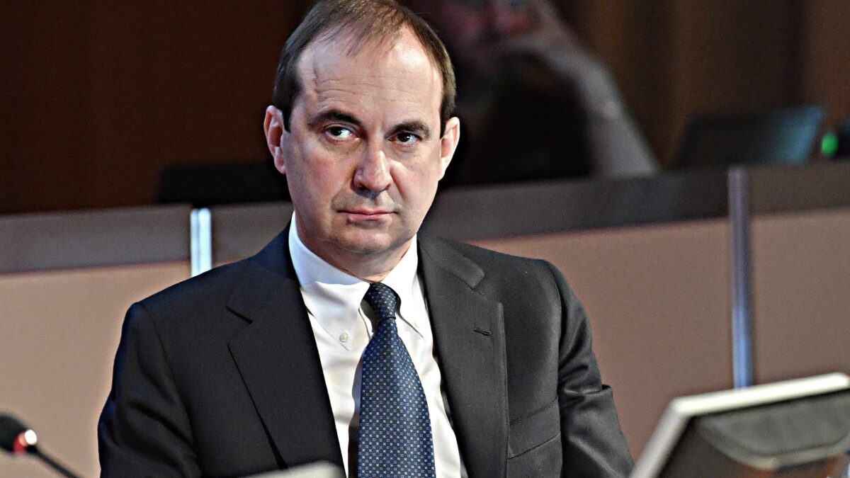 Grillini in movimento contro il Pd per far slittare la vendita di Mps