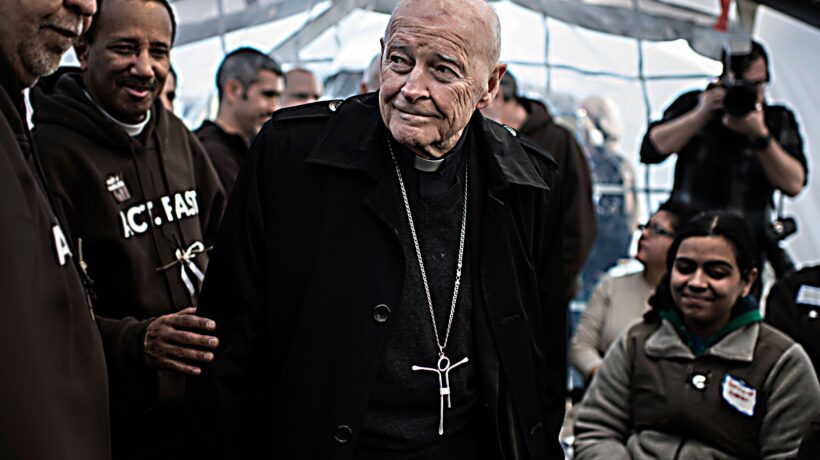 Corrotto, omosessuale, molestatore. Ma per McCarrick niente scomunica