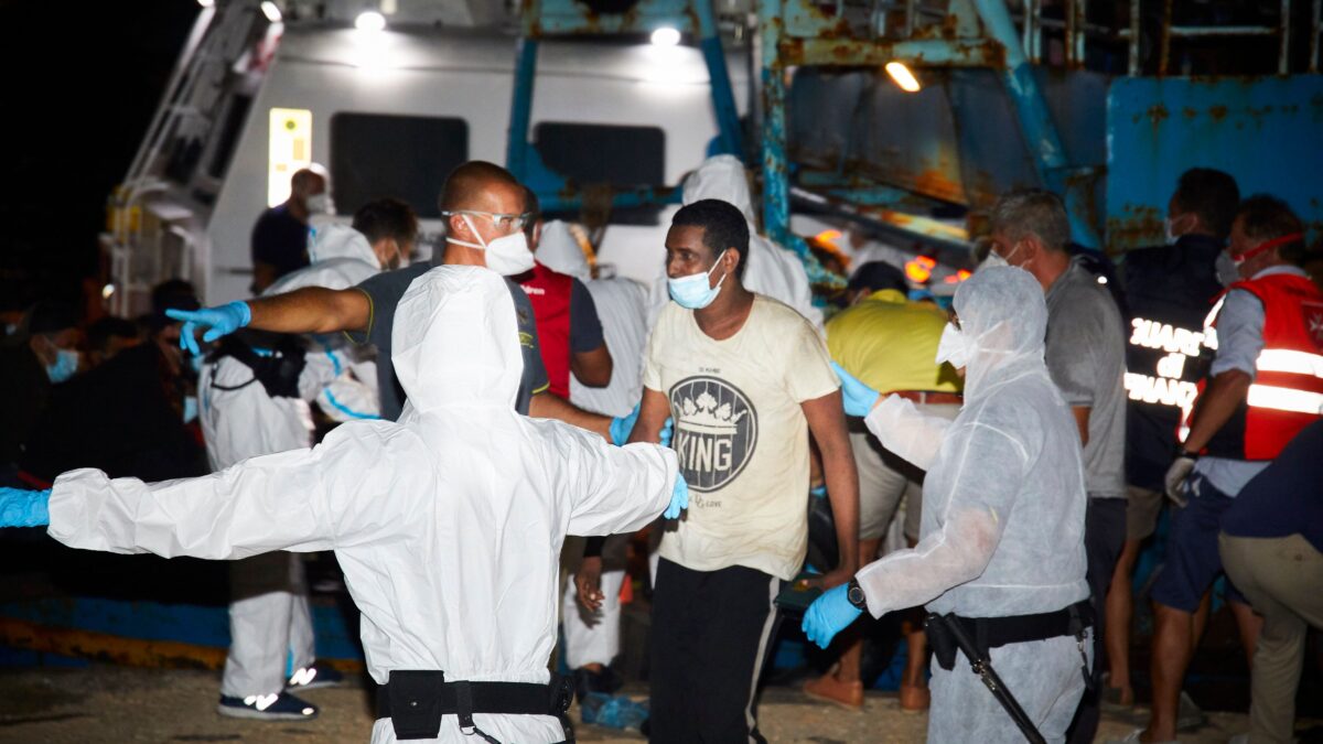Dall’assalto alle coste alla furia del branco