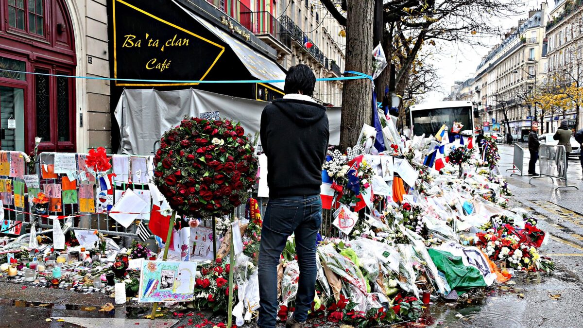 I morti dimenticati da chi urla all’islamofobia