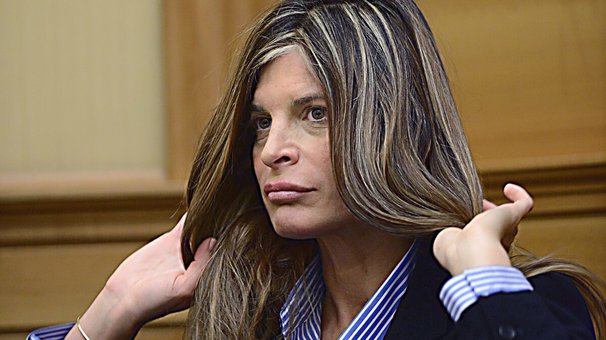 L’opposizione deraglia sul governissimo. Il Cav: «Niente inciuci ma responsabilità»