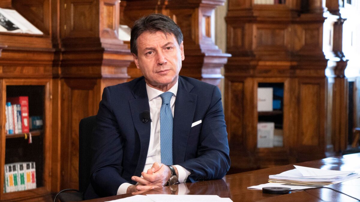 Coprifuoco alle 18 e spostamenti limitati. Regioni contrarie alle zone rosse locali