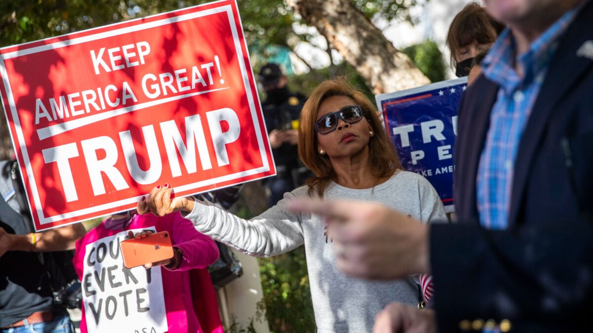 Ma The Donald non uscirà di scena e può già prepararsi alla rivincita