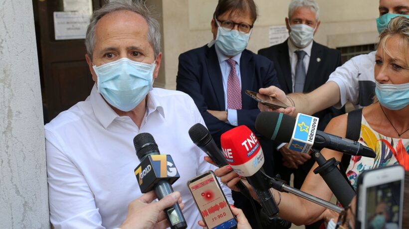 Caro Crisanti, come osa dubitare del vaccino?