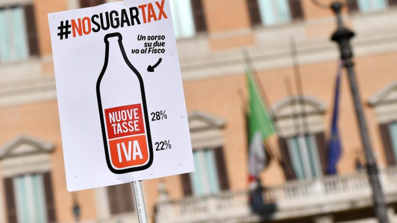 Stangata su fumo, plastica e dolci