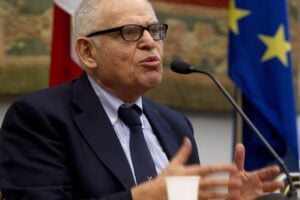 Edward Luttwak: «Il trumpismo ha vinto. Ora voti l’Italia e cacci il governo intrallazone»