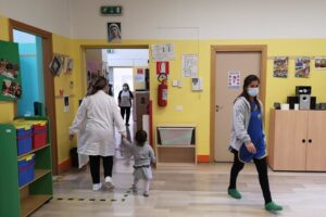 Chi vuole rubare l’innocenza ai bambini