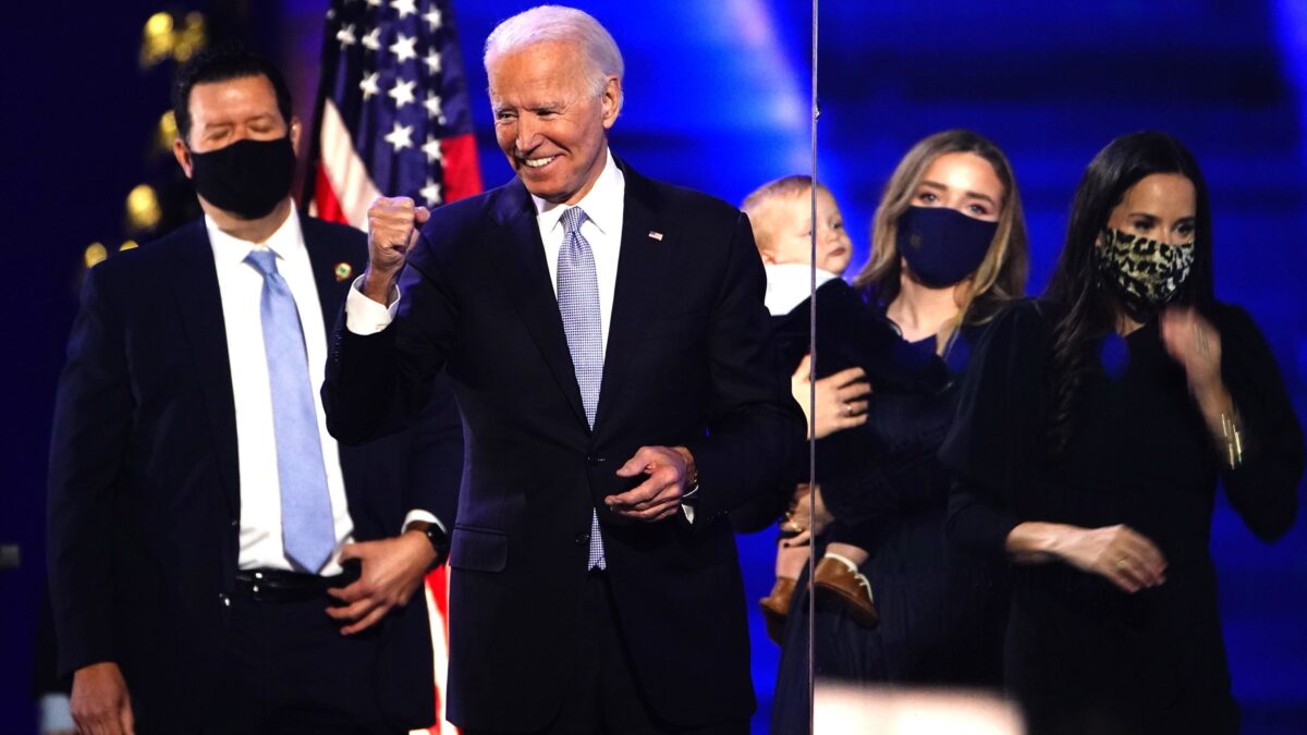 Biden faccia di bronzo: serve pacificazione