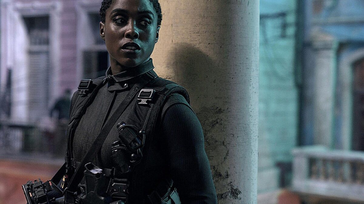 L’agente diventa una donna di colore. Hanno preso la licenza di uccidere 007