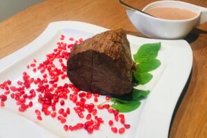 Cuciniamo insieme: manzo delicato in salsa di melagrane