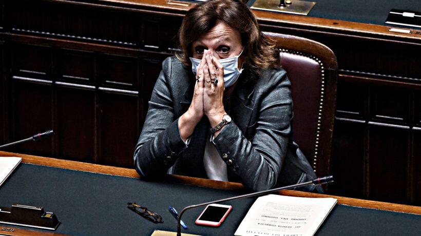 Il sottosegretario ultrà anti Trump vuole dirci come festeggiare Natale
