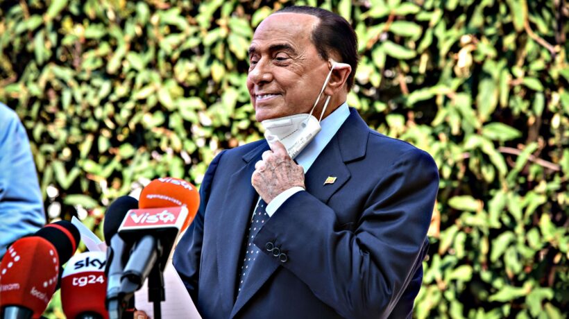La colonna grillina al lavoro per Berlusconi
