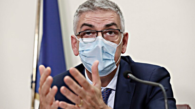 È già guerra politica sul vaccino obbligatorio. Però tra gli esperti si moltiplicano i dubbi