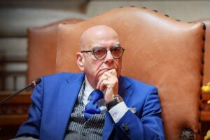 Il Csm della giustizia tributaria imbavaglia i suoi consiglieri