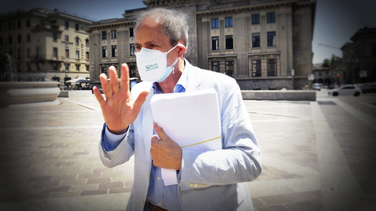 Ansiogeni, conflittuali e incoerenti. Uno studio inchioda i virologi italiani
