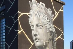 Le cabine elettriche si tingono di colori e arte