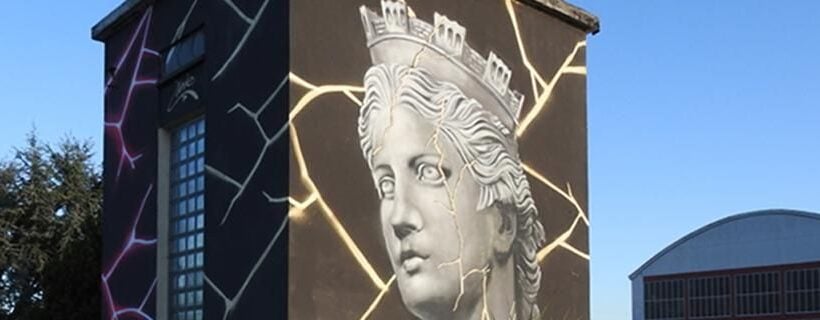 Le cabine elettriche si tingono di colori e arte