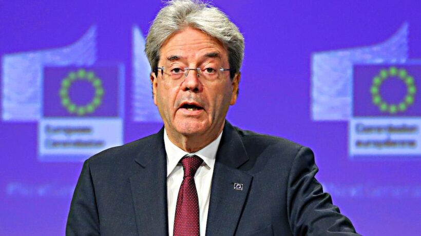 Le mezze verità di Conte sui servizi. «La fondazione? Idea di Gentiloni»