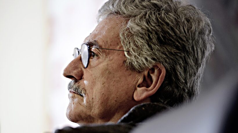 Parte il 5G d’obbligo per i Comuni. D’Alema ospite d’onore di Pechino