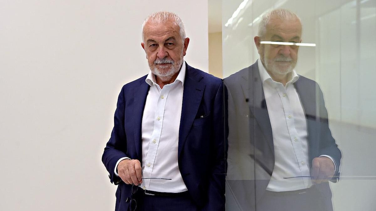 «Verso una società infetta con corpi sani»