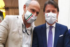 La Difesa indaga sul cavaliere imbucato speciale